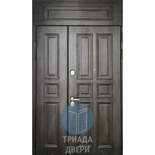 дверь в квартиру с боковой и верхней вставкой