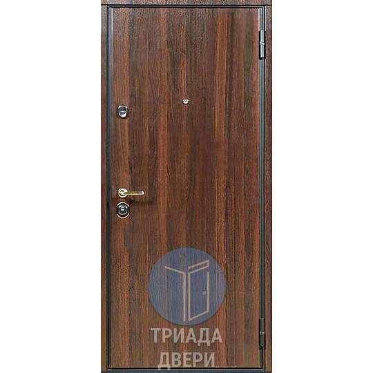одностворчатая дверь с темным ламинатом