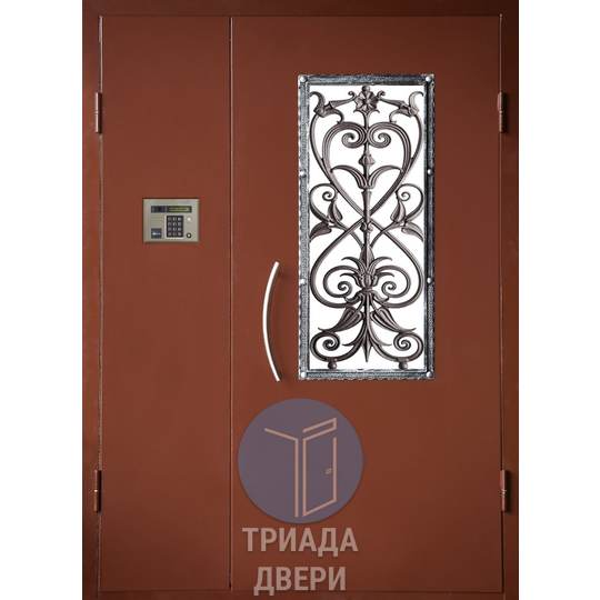 входная тамбурная дверь из металла со стеклом и ковкой