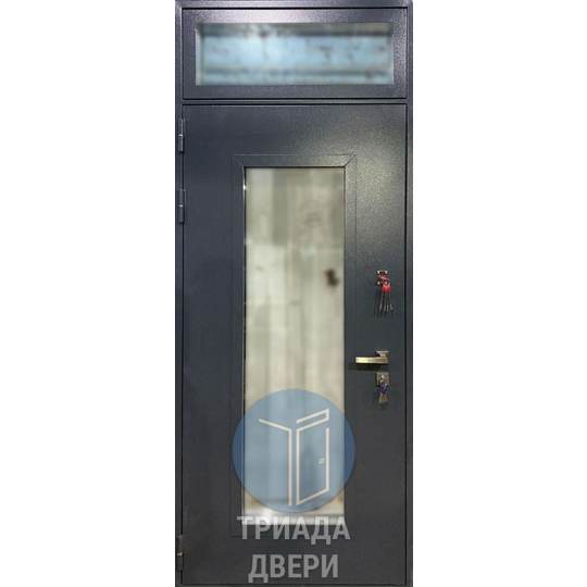 тамбурная дверь с фрамугой и стеклянной вставкой