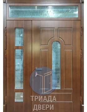 парадная металлическая дверь с мдф отделкой и боковой вставкой