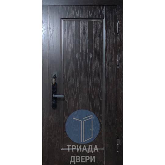 офисная дверь из стали с кодовым замком на планке и мдф отделкой